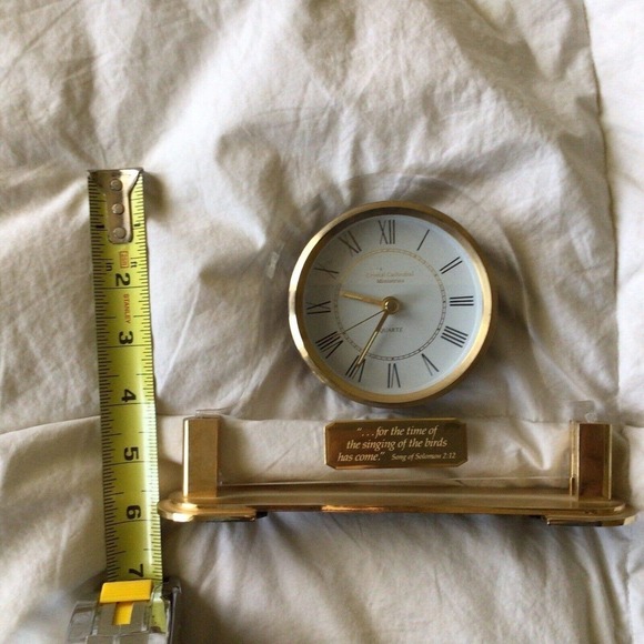 Crystal Cathedral Souvenir Quartz Clock Gold/Clear Acrylic Scripture Nice Gift - Picture 14 of 15